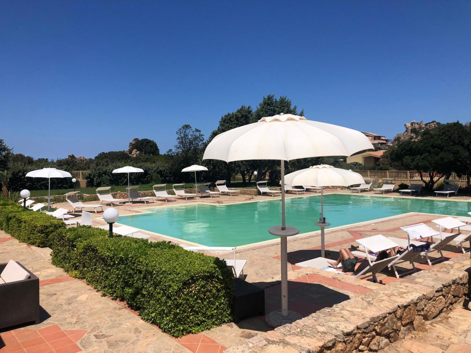 Gravina Resort & Apartments Costa Paradiso Luaran gambar